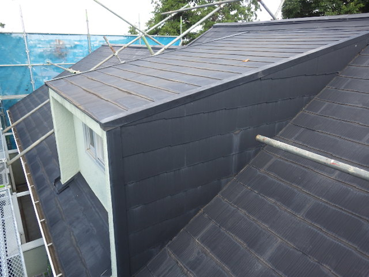コロニアル屋根の葺き替え・塗装